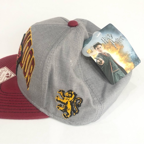 Harry Potter Gryffindor Hat - NWT, Adjustable hat - Picture 3 of 11